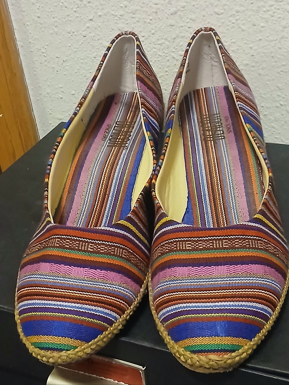 Beacon Women’s Multi-Color Striped Espadrille Wedge Shoes Size 10 N